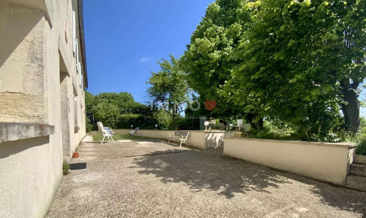 Maison à SAINT-FORT-SUR-GIRONDE