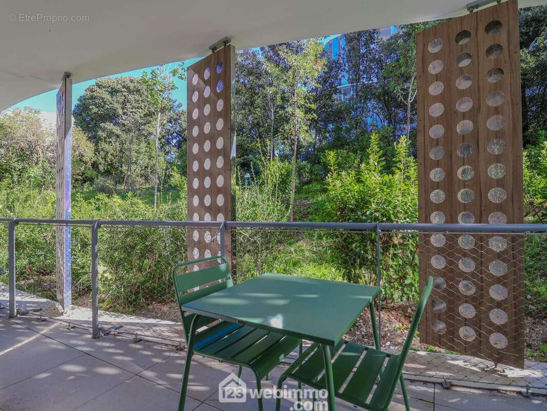 Appartement à MARSEILLE-8E