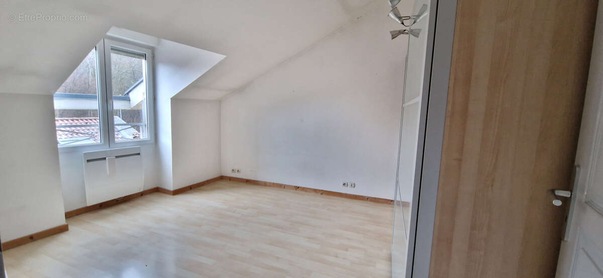 Appartement à VIZILLE