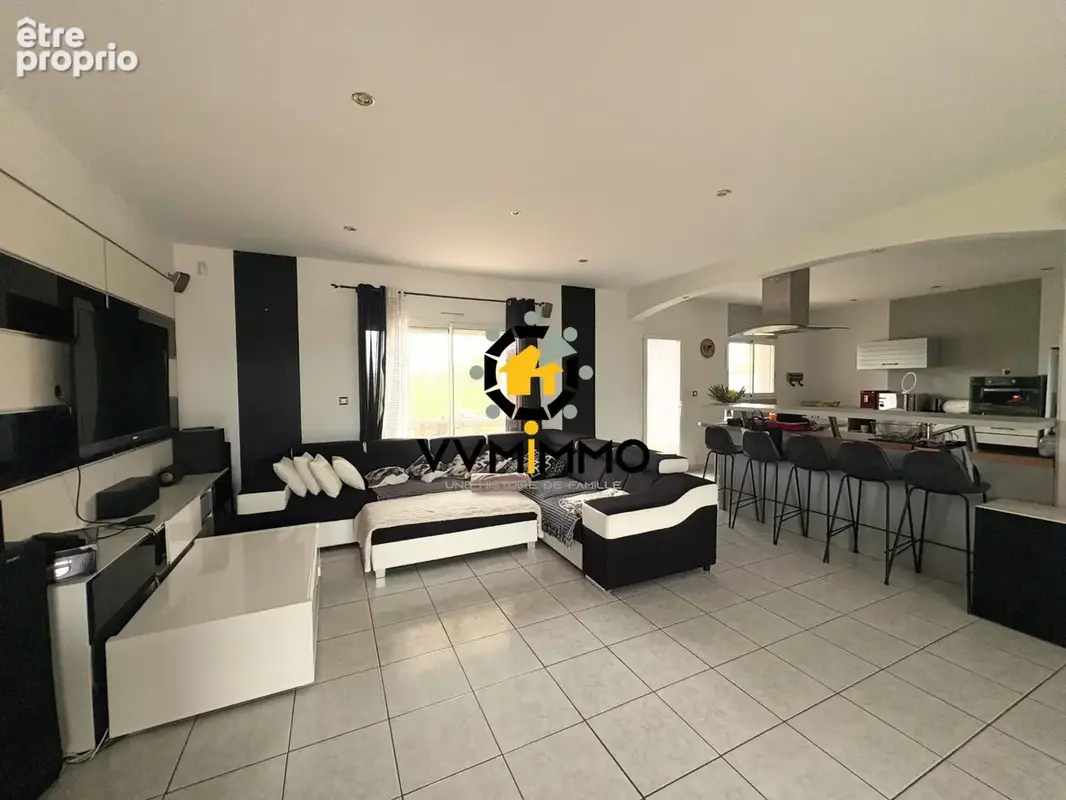 Maison 7 pièces 139 m² à vendre à Couffe (44521) - photo 3