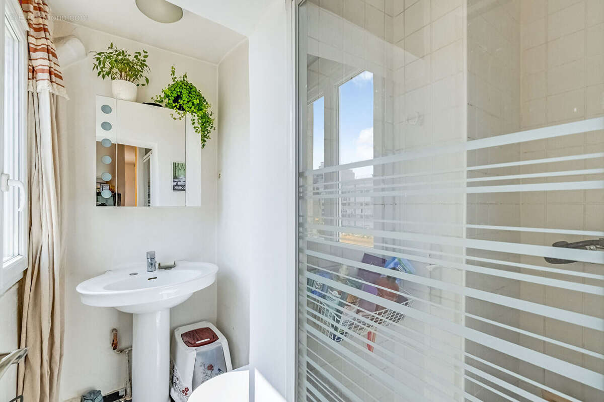 Appartement à PARIS-12E