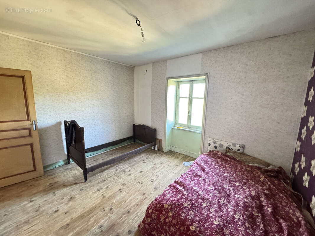 Photo 8 - Maison à AMPLEPUIS