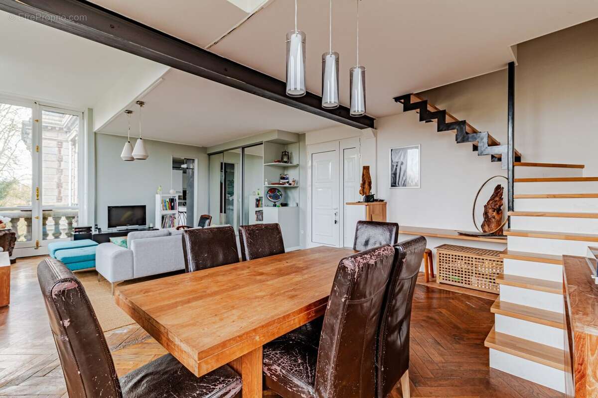 Appartement à COMPANS