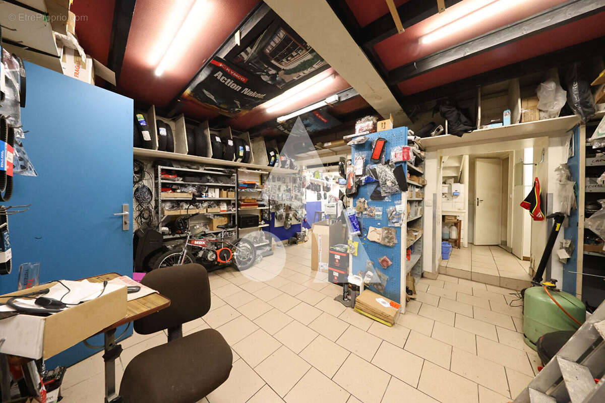 Commerce à CORBEIL-ESSONNES