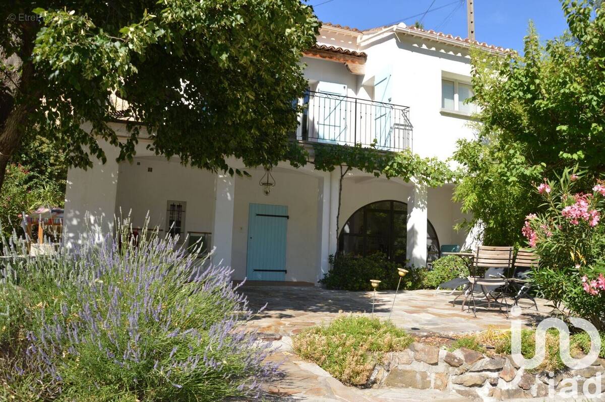 Photo 1 - Maison à SAINT-JEAN-DE-VALERISCLE