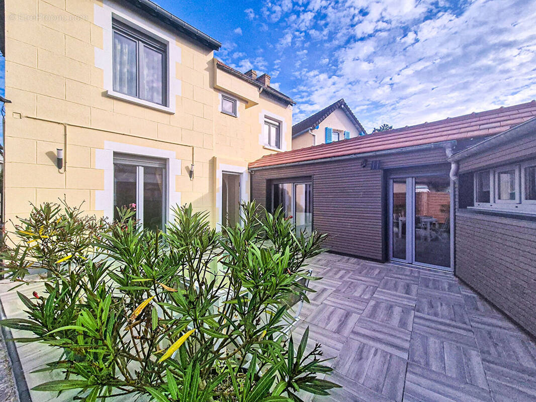 Maison à LUC-SUR-MER