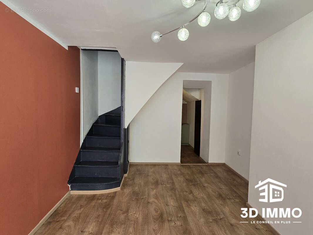 Maison 63 m² à Avesnes-Sur-Helpe  - photo 2