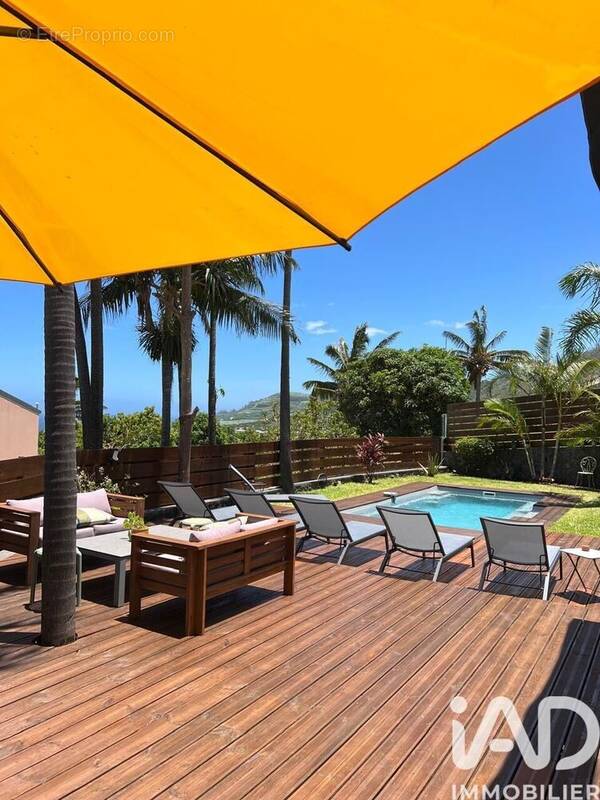 Photo 1 - Maison à SAINT-JOSEPH