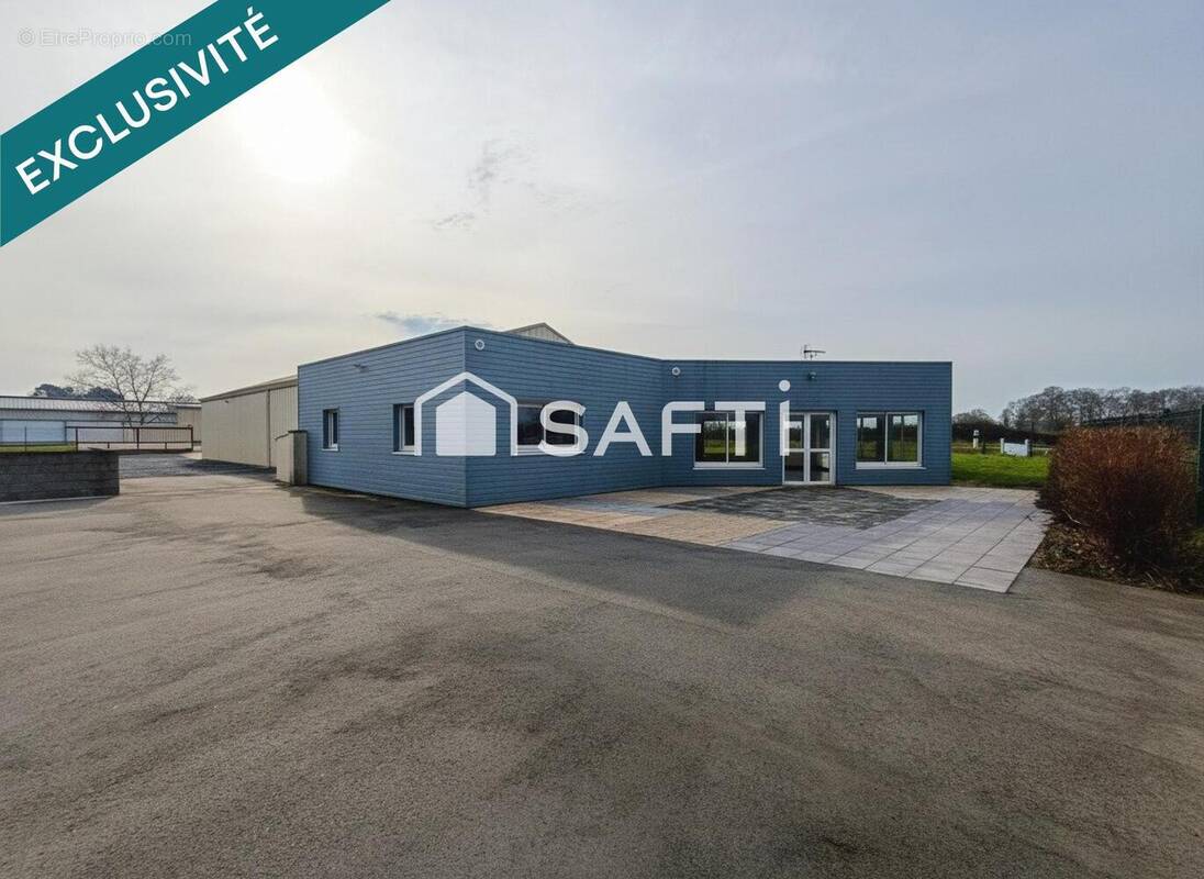 Photo 1 - Commerce à JANS