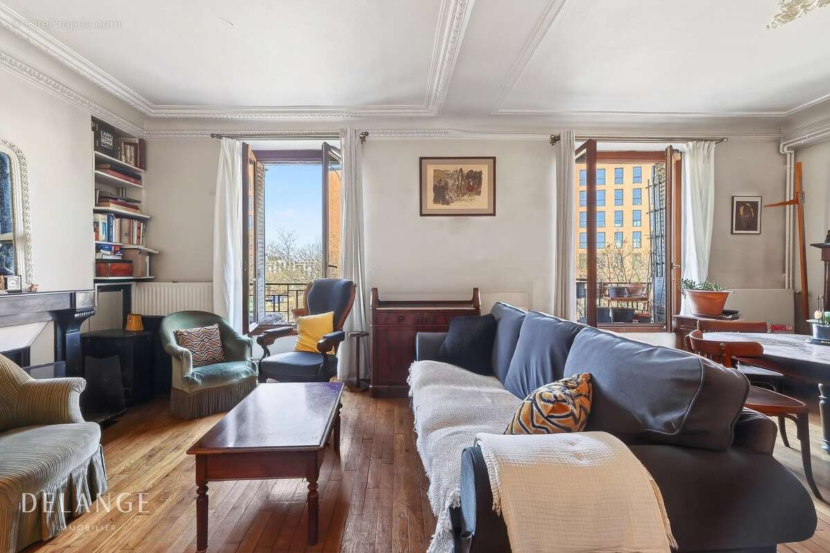 Appartement à IVRY-SUR-SEINE