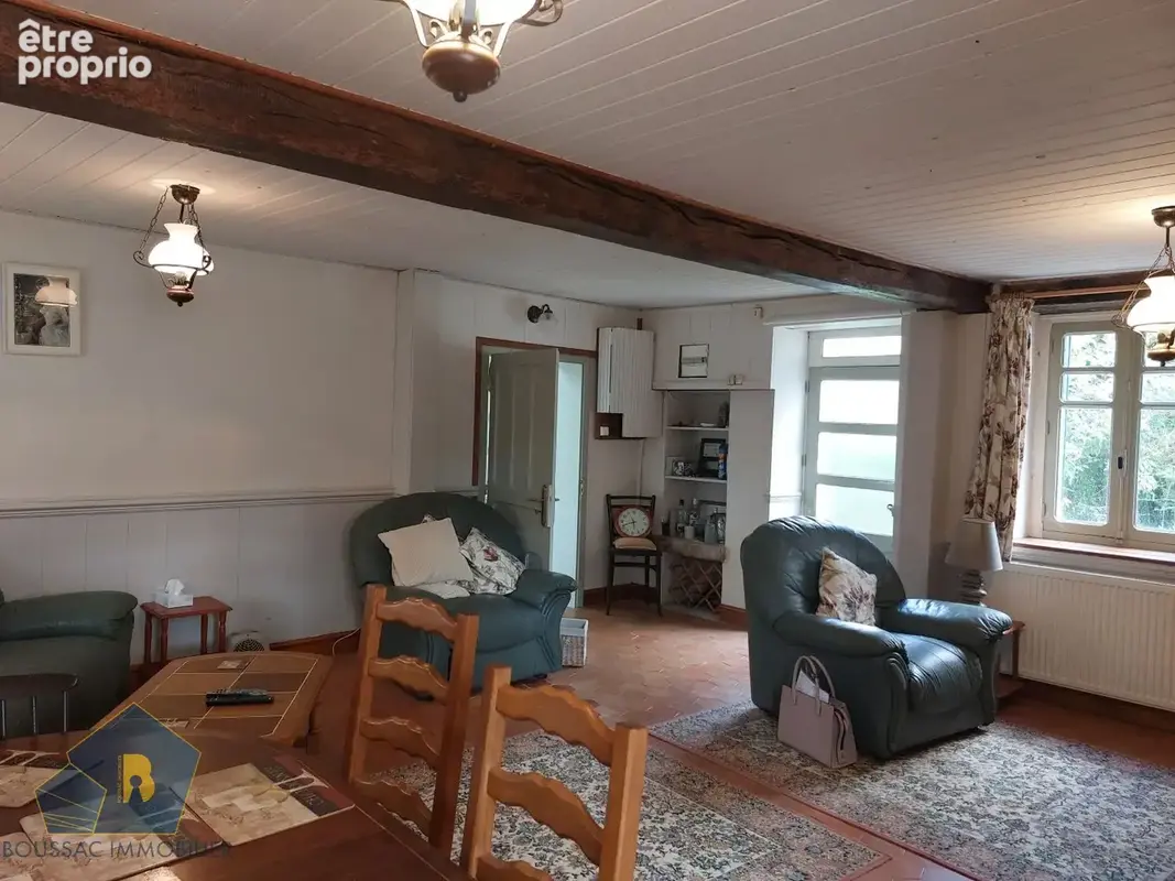 Maison à CLUGNAT