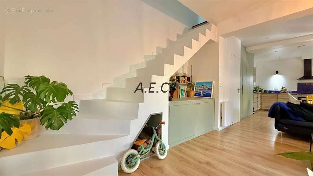 Maison à ASNIERES-SUR-SEINE