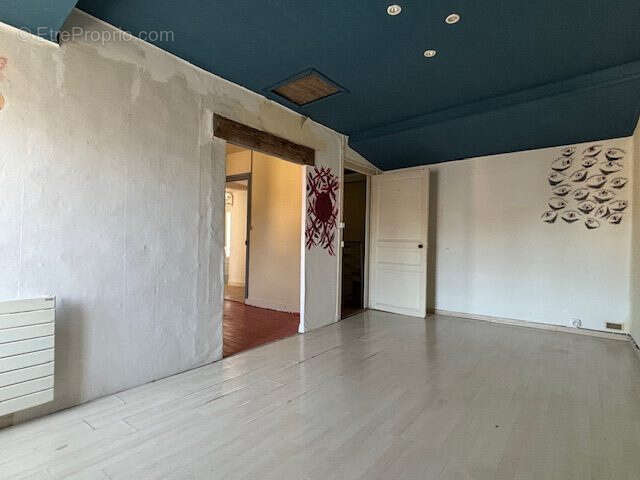 Maison à LE GUE-DE-VELLUIRE