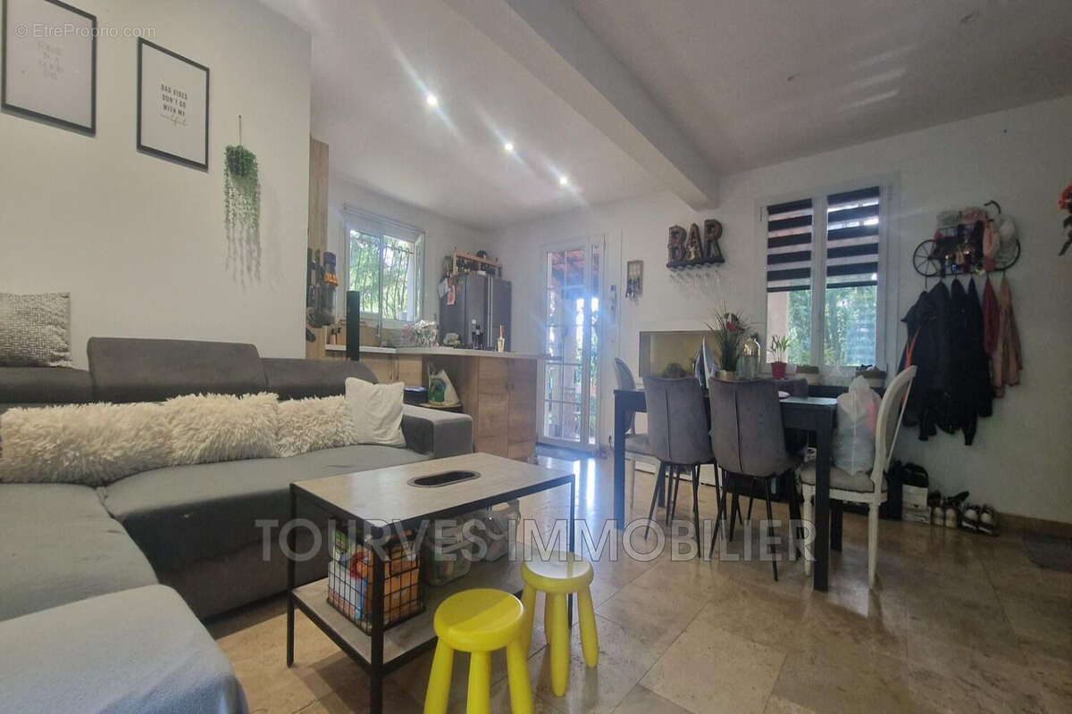 Maison à FORCALQUEIRET