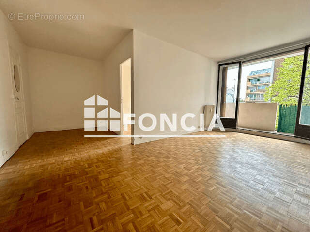 Appartement à COLOMBES