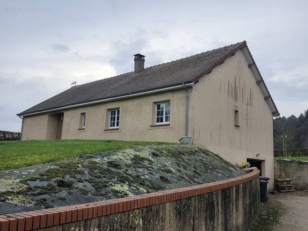 Maison à BAILLY-EN-RIVIERE