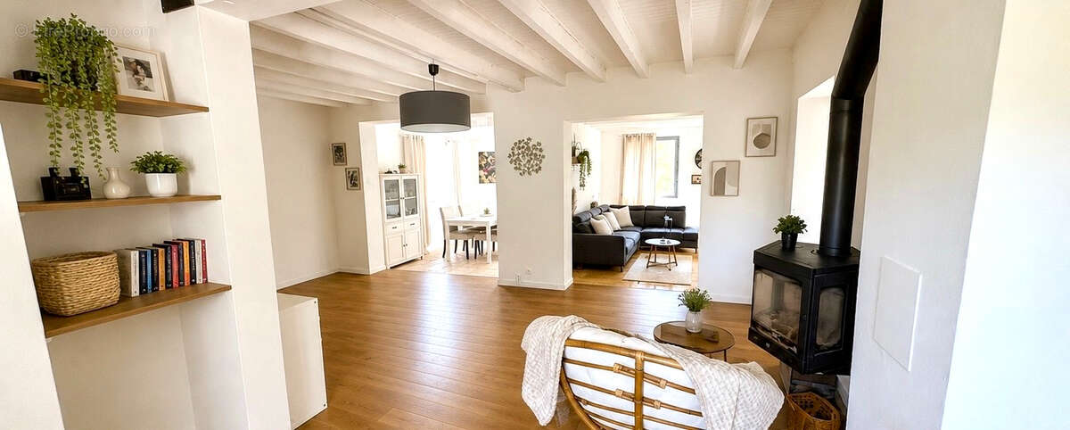Maison au calme 10 pièce(s) 190 m2 - photo 3