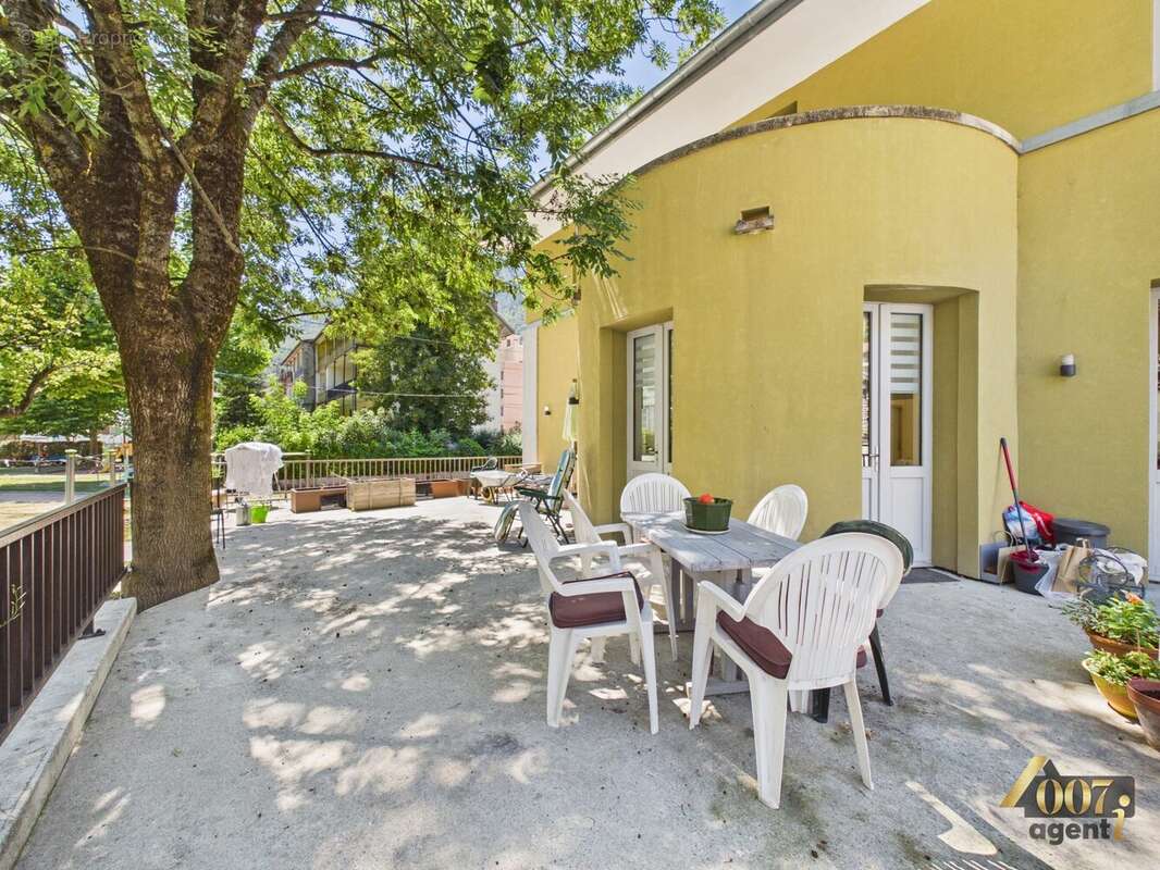 Maison 239 m² à Moutiers  - photo 6