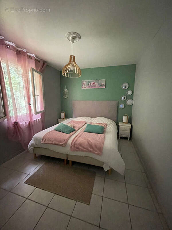 Maison à PONT-EVEQUE