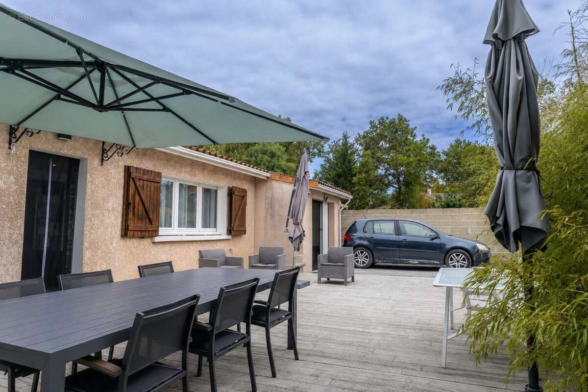 Maison 88 m² à Le Pian-Medoc  - photo 4