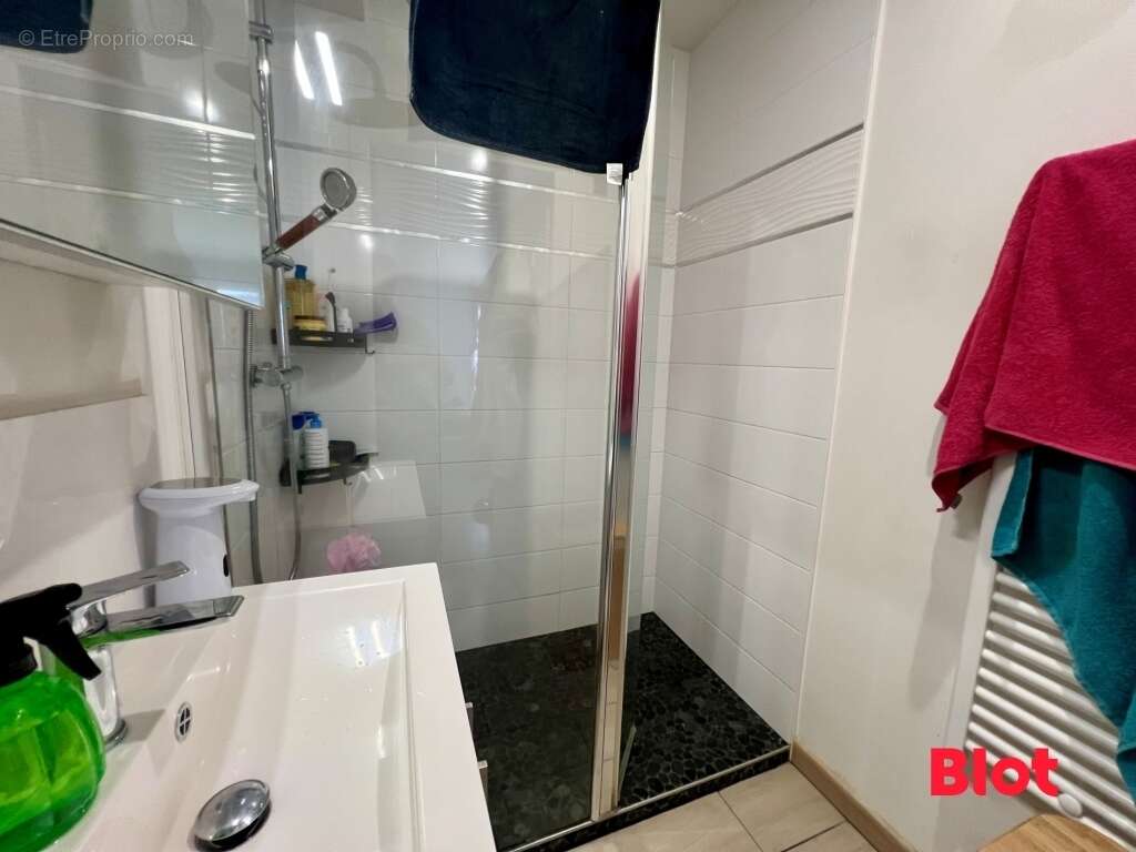 Maison à SAINT-ONEN-LA-CHAPELLE