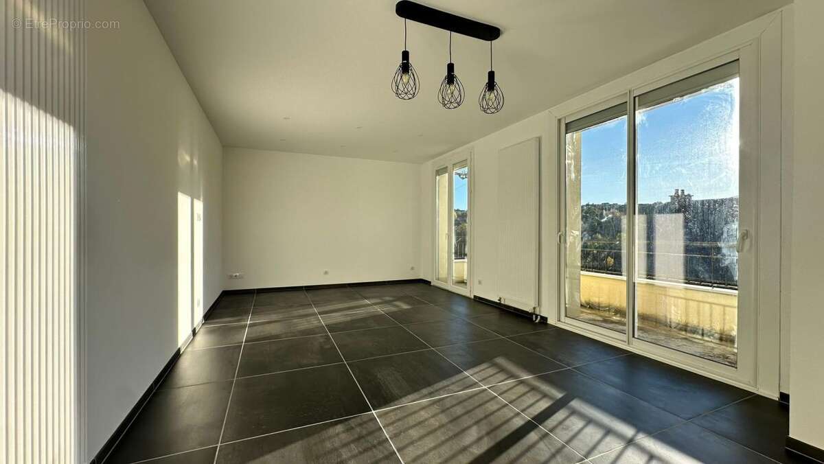 Maison à LE MONASTERE