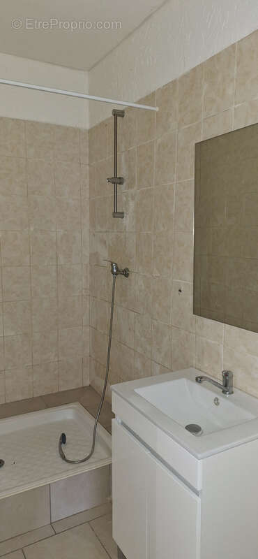 Maison à VILLENEUVE-L'ARCHEVEQUE