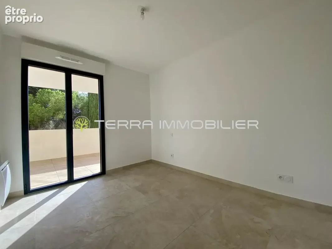 T3 lumineux de 73m2 avec terrasse - photo 5