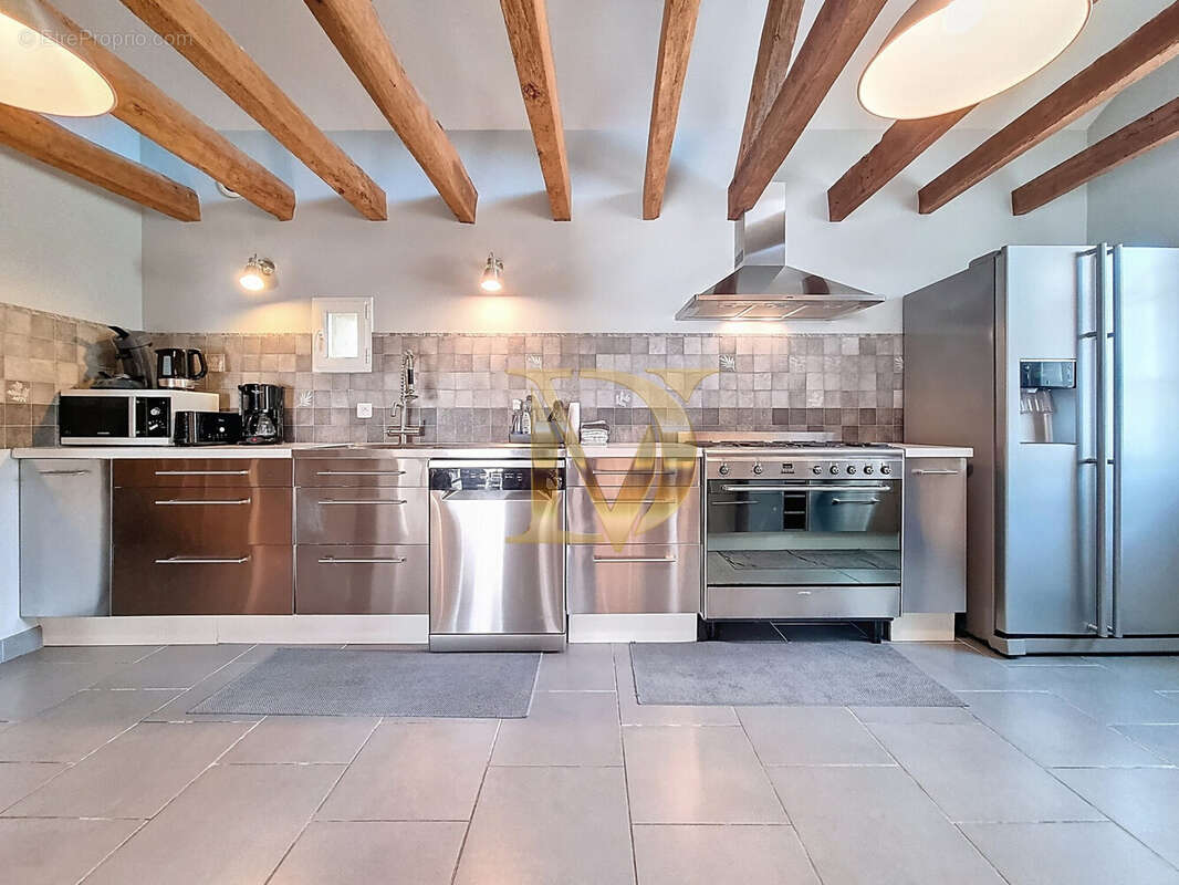 Maison 402 m² à Saint-Georges-Sur-Cher  - photo 9