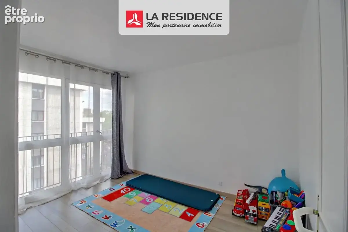 Appartement 4 pièces 78 m² à vendre à Les Mureaux (78130) - photo 4