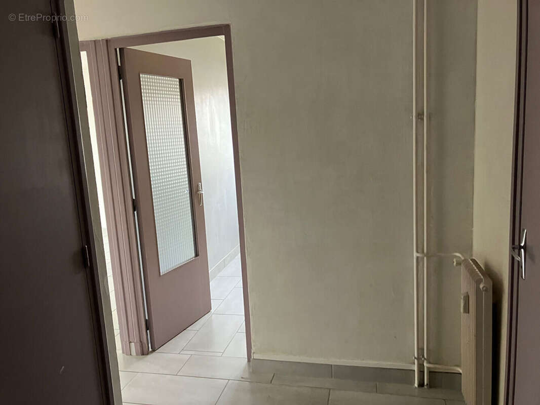 A VENDRE ROANNE EXCLUSIVITE Appartement de 2 pièce(s) 46.12 m2 - photo 10