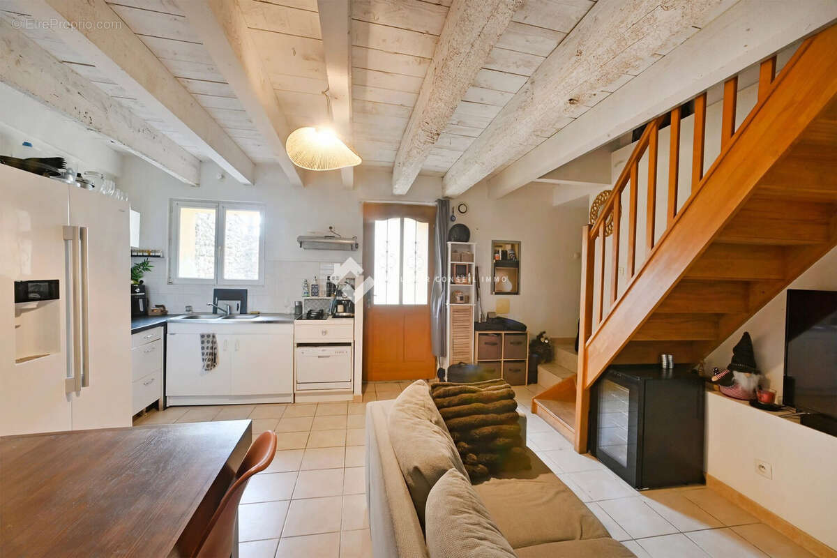 Appartement 270 m² à vendre à Ales (30100) - photo 5