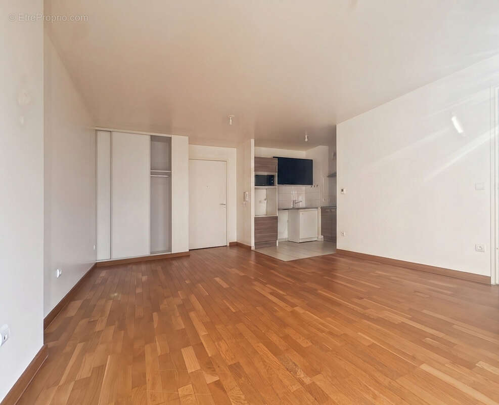 Appartement à COLOMBES