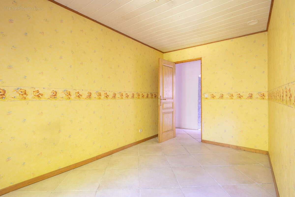 Maison à LA TABLE