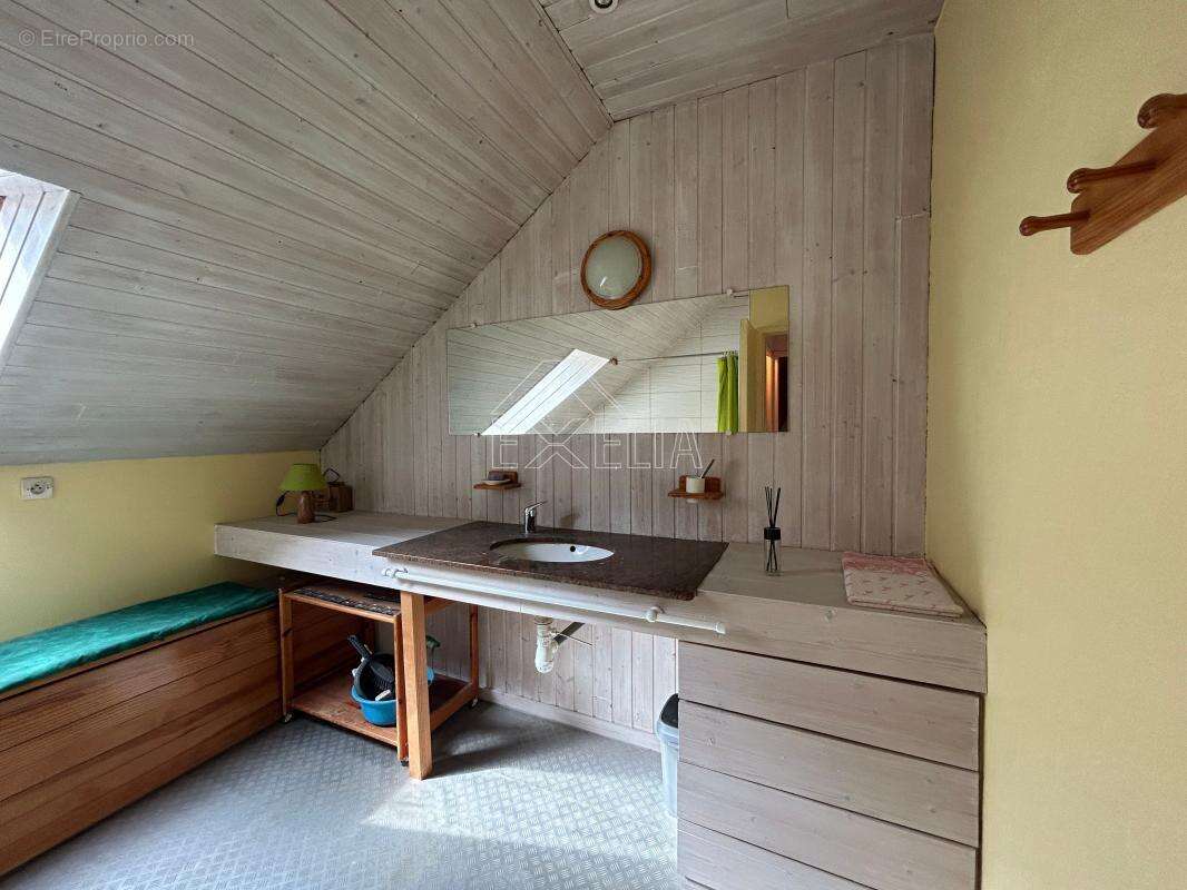 Corps de ferme 7 pièces 182 m² avec dépendances, grange et jardin 855 m² à Gommecourt - photo 23