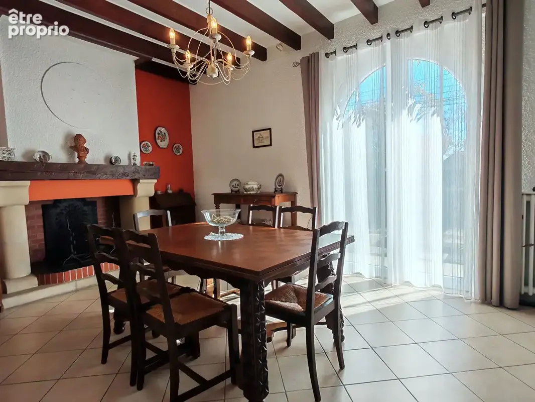 Maison familiale 7 pièces avec garage , Jardin clos et cadre agréable à MOISSAC - photo 4
