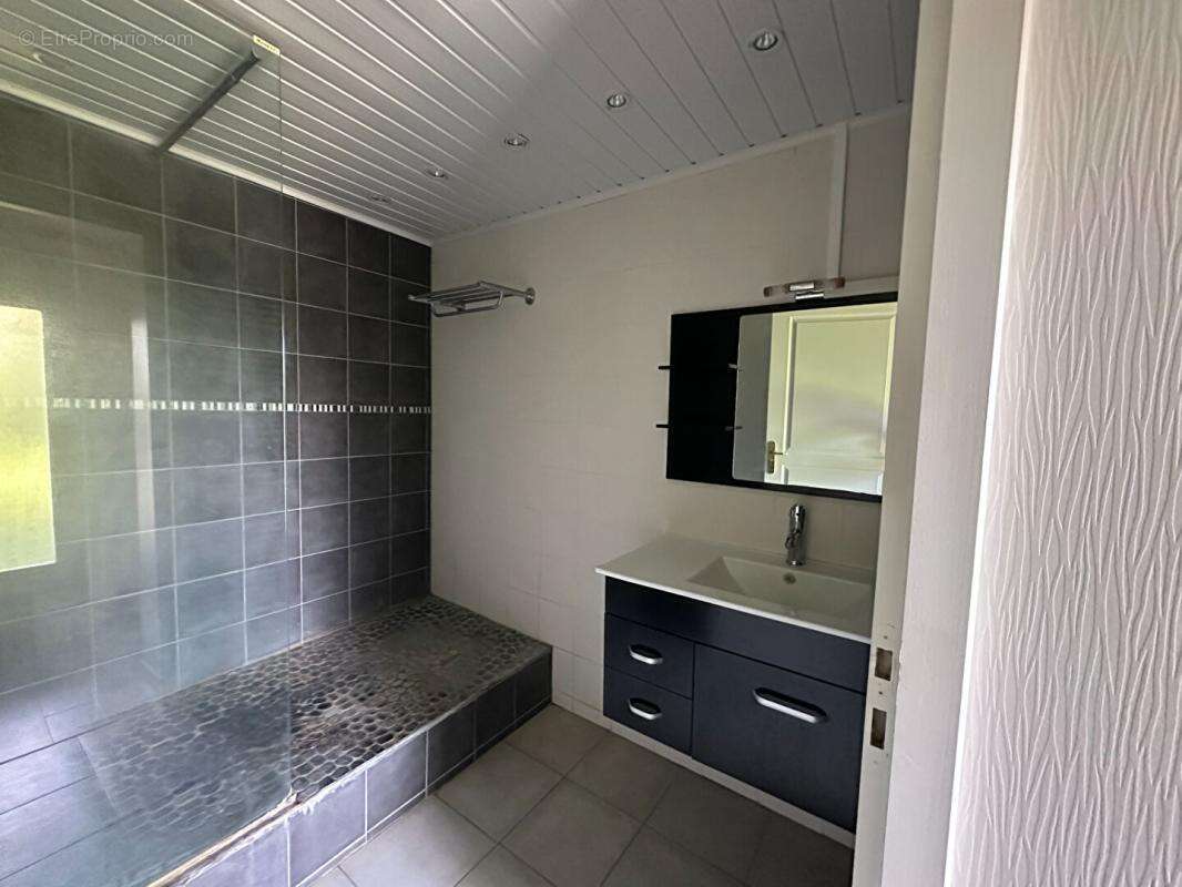 Maison de 85 m² sur la commune de Rouvres les Bois (36110) - photo 8