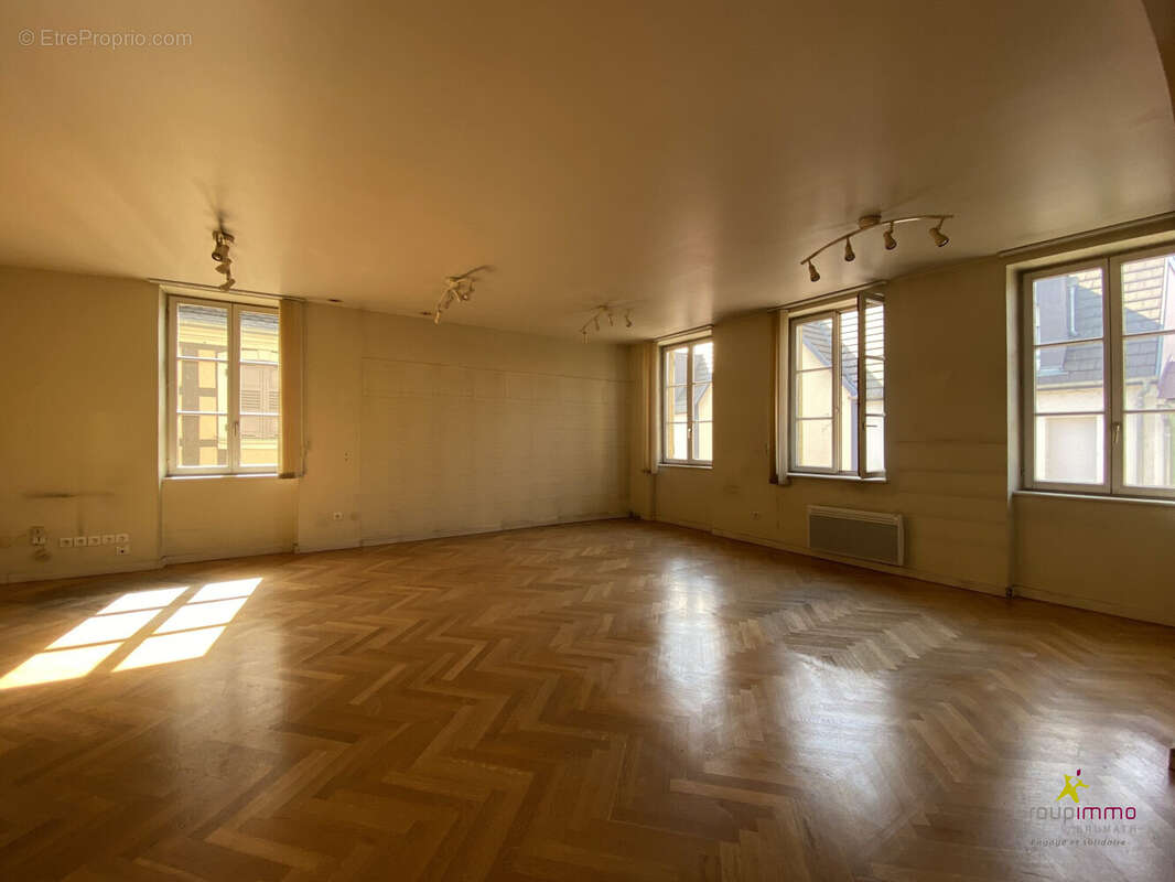 1er : bureau - Maison à BRUMATH