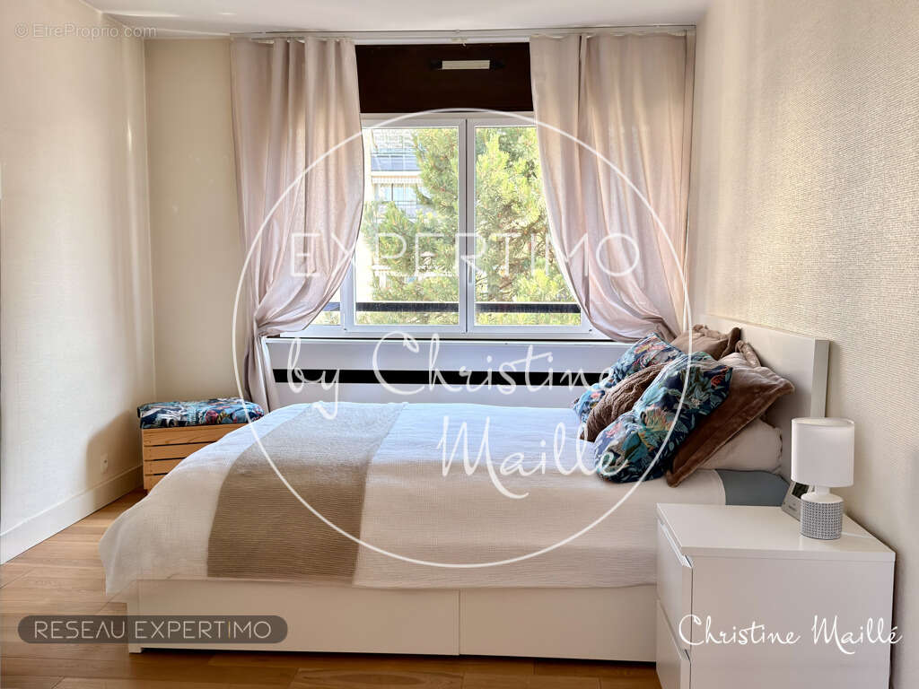 Appartement à VERSAILLES