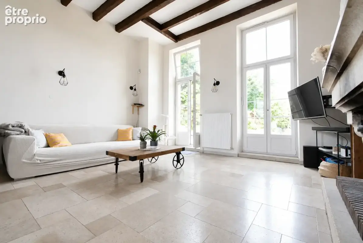 Maison avec terrasse et jardin. - photo 6