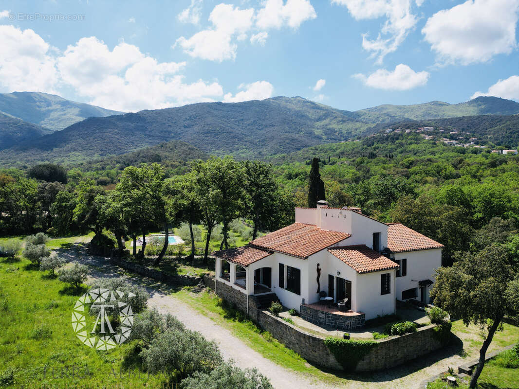 Maison à LAROQUE-DES-ALBERES