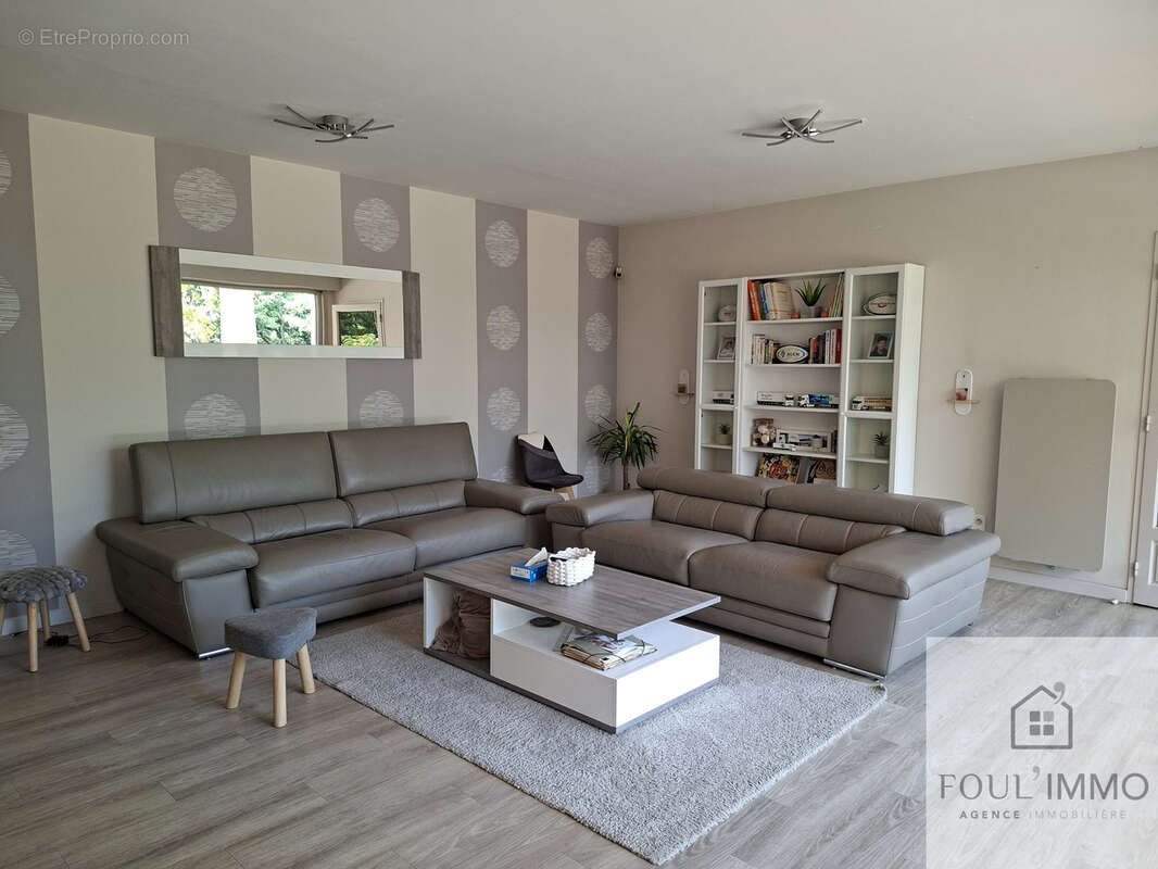 FOULAYRONNES : Maison T5 avec jardin en très bon état - photo 2