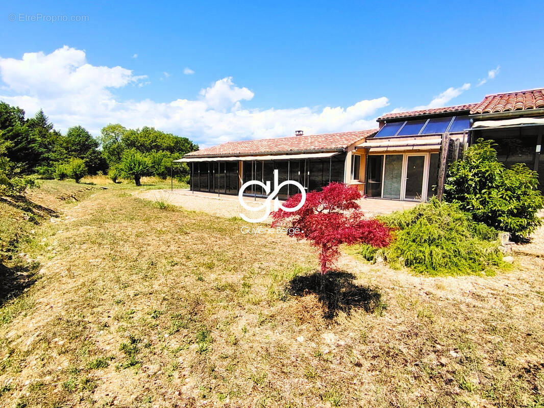 Maison à BOUQUET