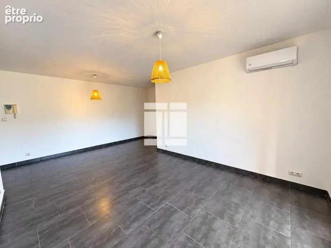 Appartement T3 avec terrasse et 2 places de parking à Biguglia - photo 2