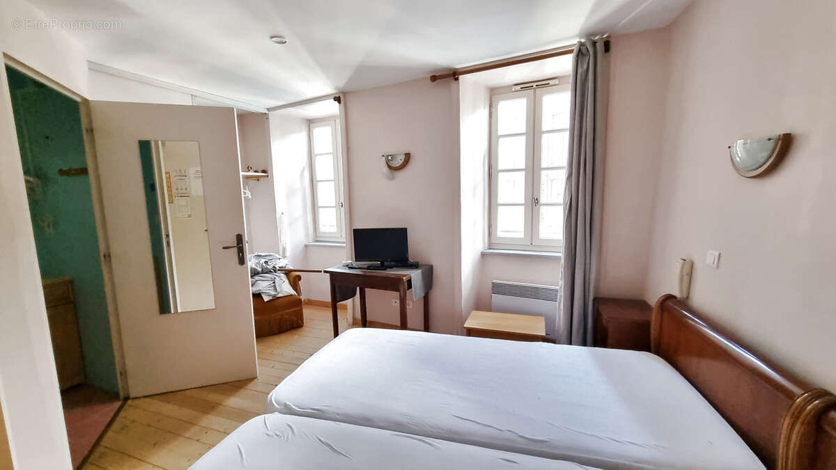 Maison à SAINT-ANDRE-DE-VALBORGNE