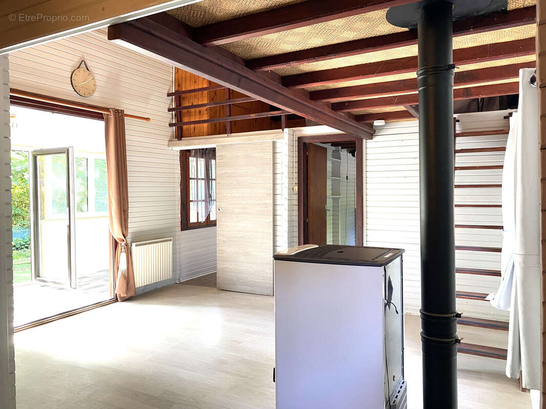 Maison à BAZOCHES-SUR-LE-BETZ