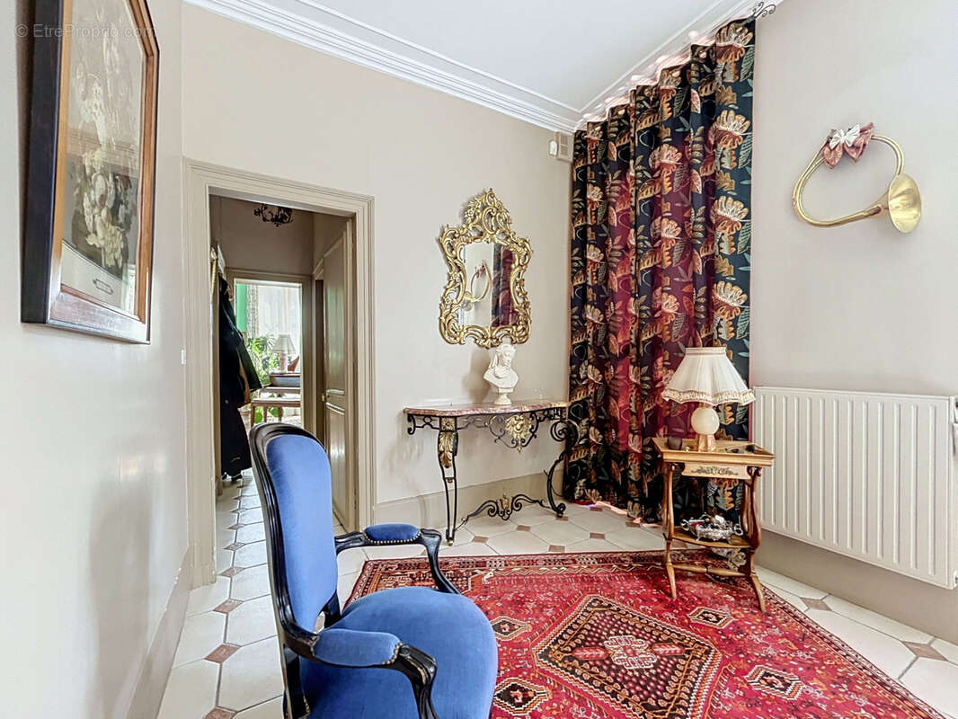 Maison 290 m² à Magny-En-Vexin  - photo 3