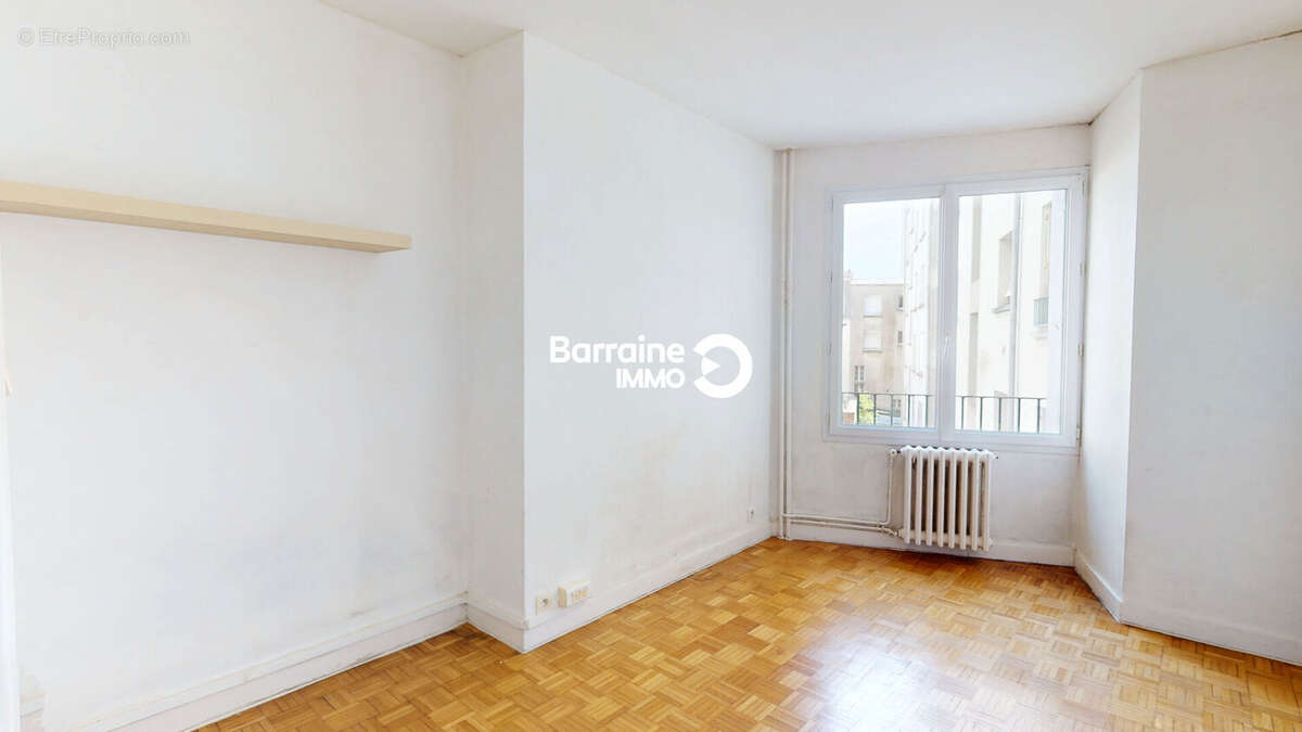 Barraine Immo - A VENDRE - PZ00LM2-TH : Appartement T6 centre-ville de Brest 133m² - photo 15