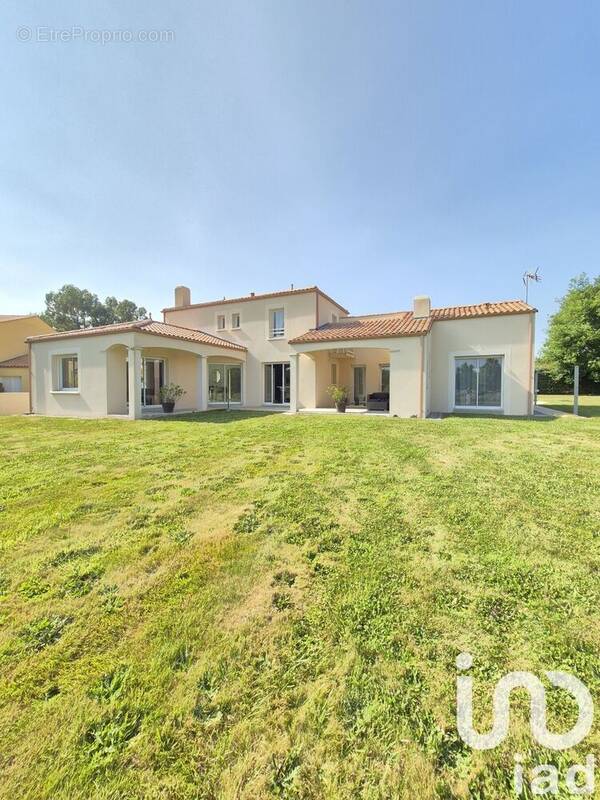 Photo 1 - Maison à SALIGNY