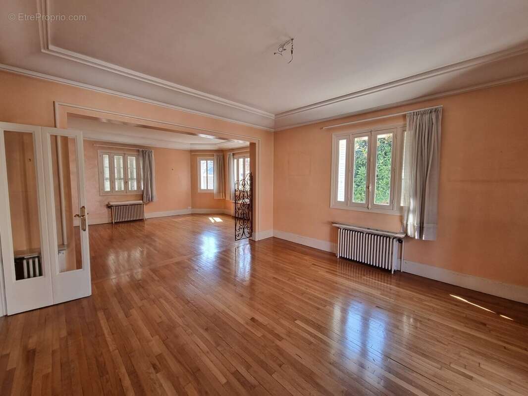 Maison à BOURG-LA-REINE